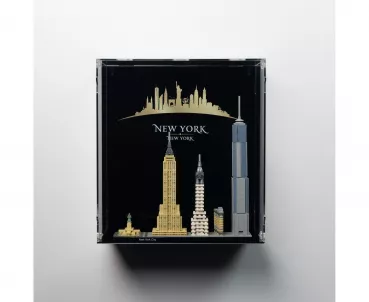 21028 New York City Wall Mounted Display Case