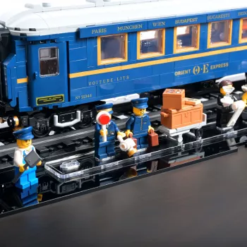 21344 The Orient Express Train Display Case