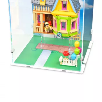 43217 UP House Display Case - XL Display & Stand & Vinylbackground