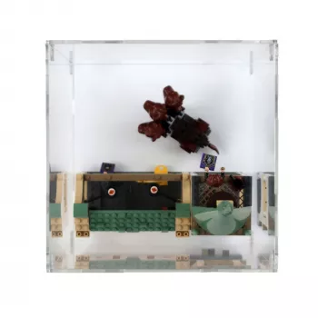 76387 Fluffy Encounter Display Case