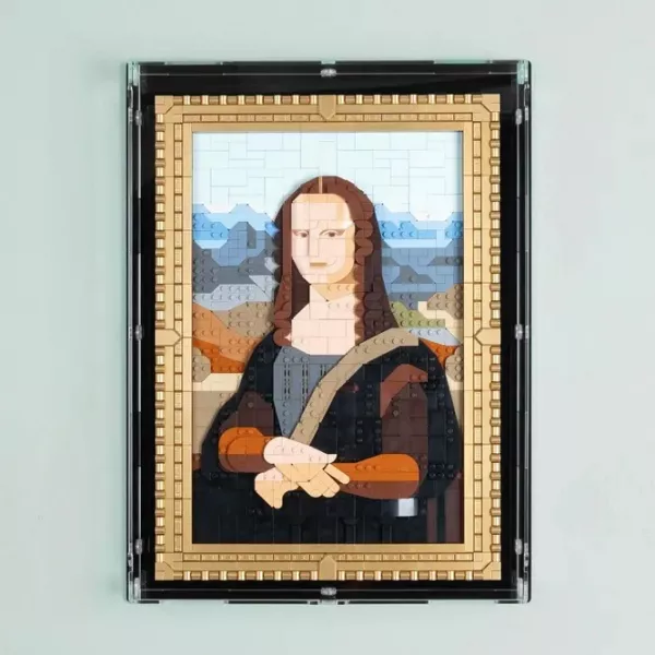 31213 Mona Lisa Wall Mounted Display Case