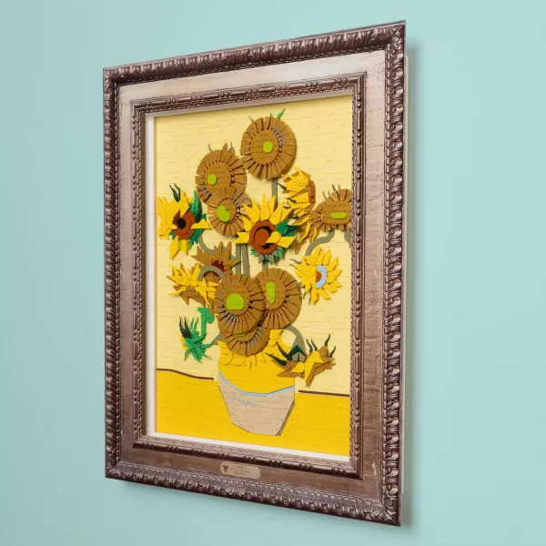 31215 Special Edition Vincent Van Gogh Sunflowers - Wall Mounted Display Case