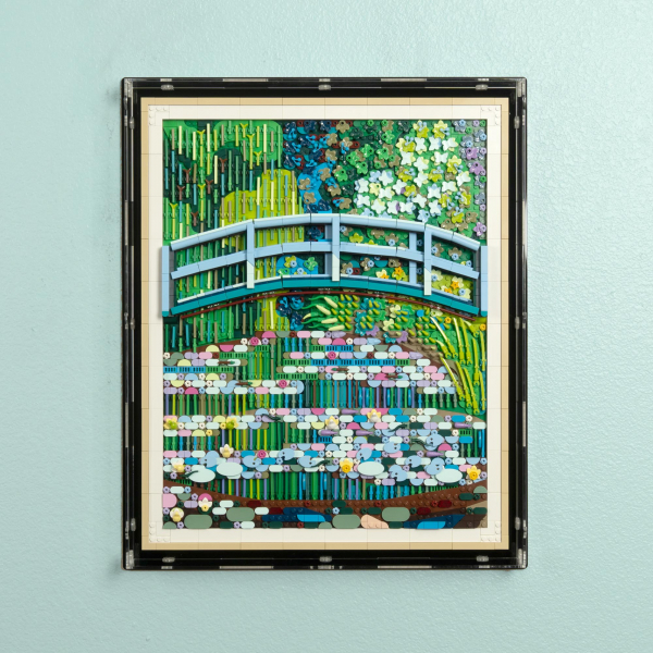 31220 Claude Monet Bridge over a Pond of Water Lilies - Wall Mounted Display Case